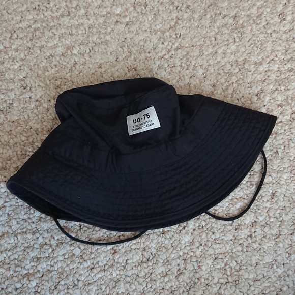 UO Safari Drawstring Bucket Hat - Picture 3 of 10